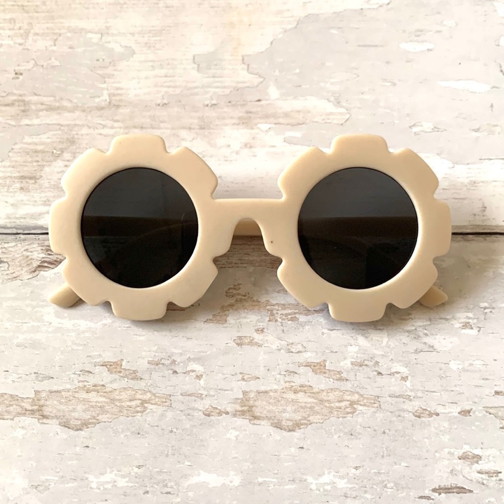 BabyGap Flower Sunglasses Cream Frames Black Lenses Girls Summer Gap Kids NEW